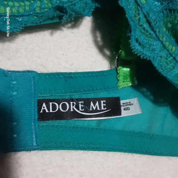 Adore Me 40D. Vibrant Green Lace Bra - Picture 2 of 8